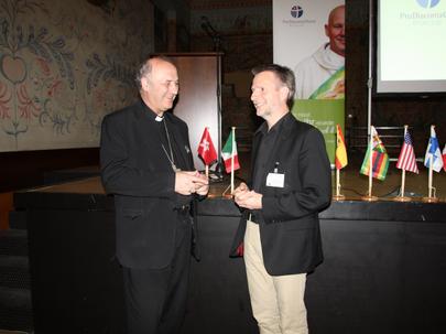 Bishop Graubner and Klaus Kießling, President of the IDC